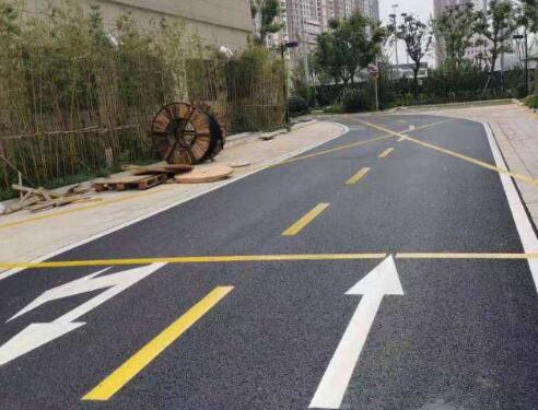 蘇州小區(qū)道路劃線哪家好？推薦江蘇中穎