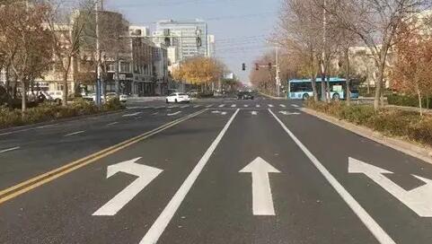 蘇州道路劃線多少錢一米造價？中穎價格合理